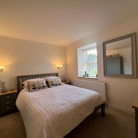 Stunning Home With Stargazing Room Near Kielder Water Greenhaugh Exterior photo