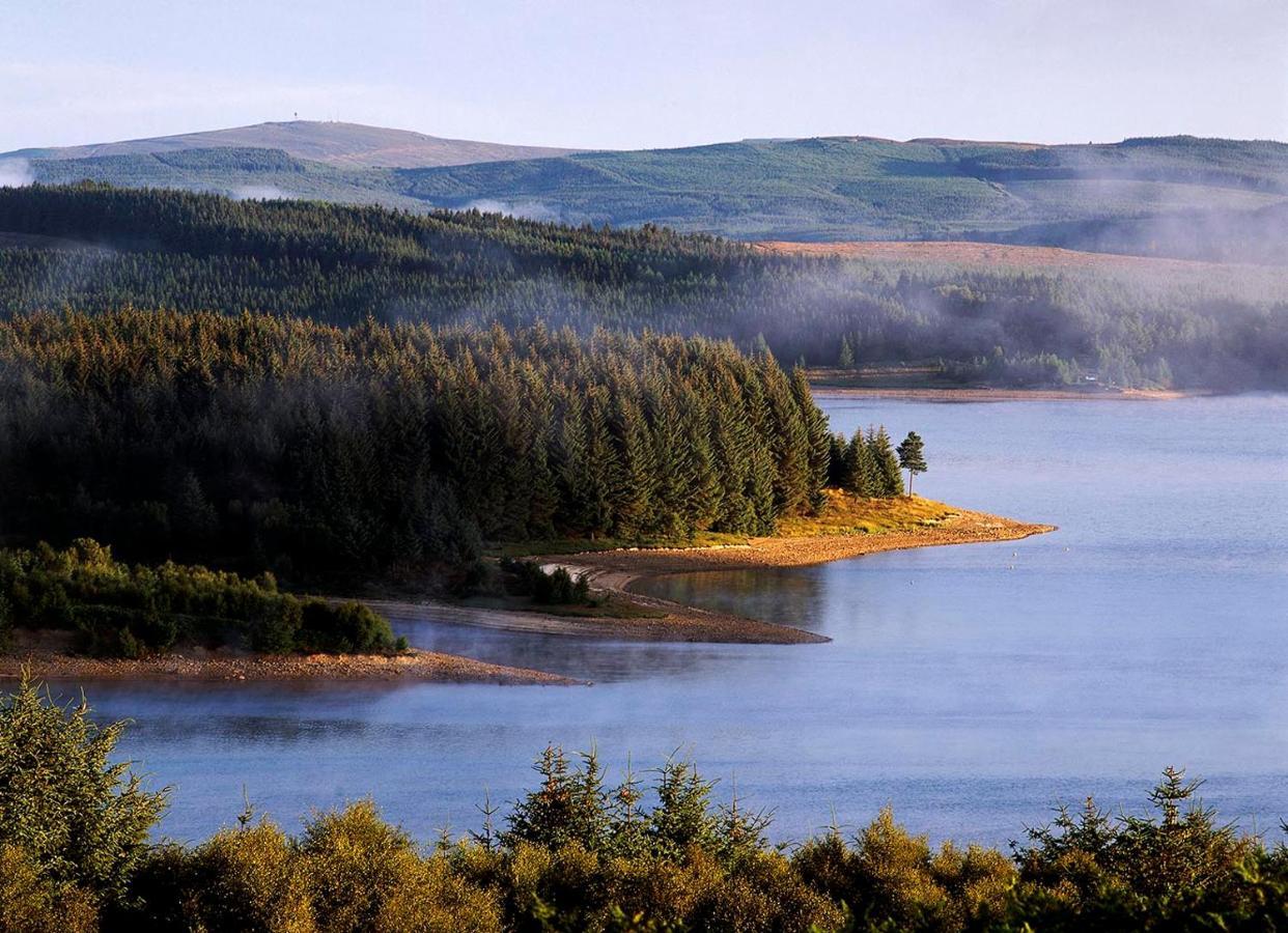 Stunning Home With Stargazing Room Near Kielder Water Greenhaugh Exterior photo